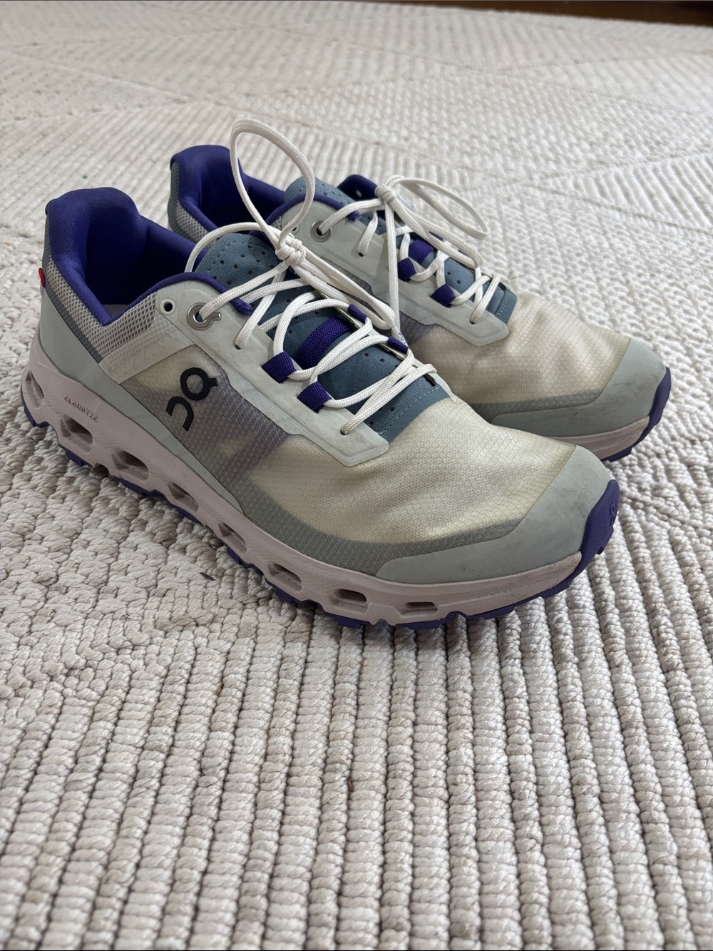 On Running Ladies Sneakers